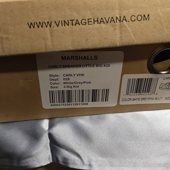 Vintage Havana Women's Sneakers with Pink Star and Leopard Laces - Picture 6 of 6